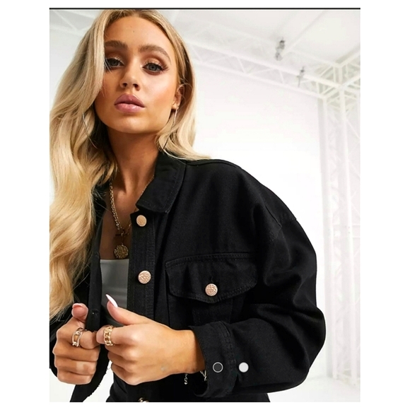 NWOT Missguided Cropped Black Denim Jacket - Picture 3 of 7